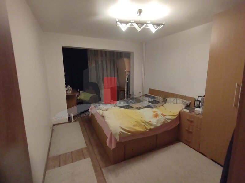 Huedin, vanzare apartament 3 camere.