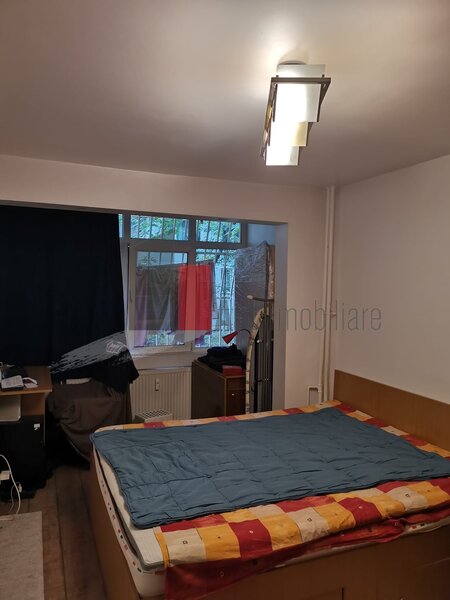 Huedin, vanzare apartament 3 camere.