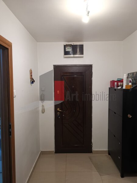 Huedin, vanzare apartament 3 camere.